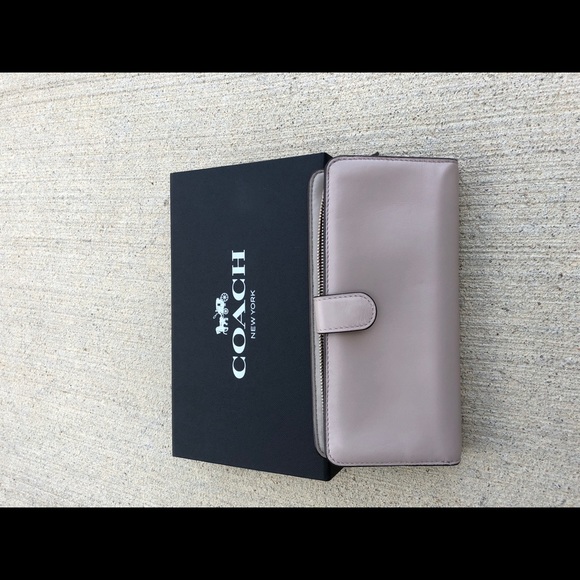 Coach Leather Wallet - Picture 5 of 5